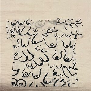 Gravel and Gold Graphic Tee - Black and White with 🍒🍒🍒🍒🍒🍒🍒🍒🍒🍒